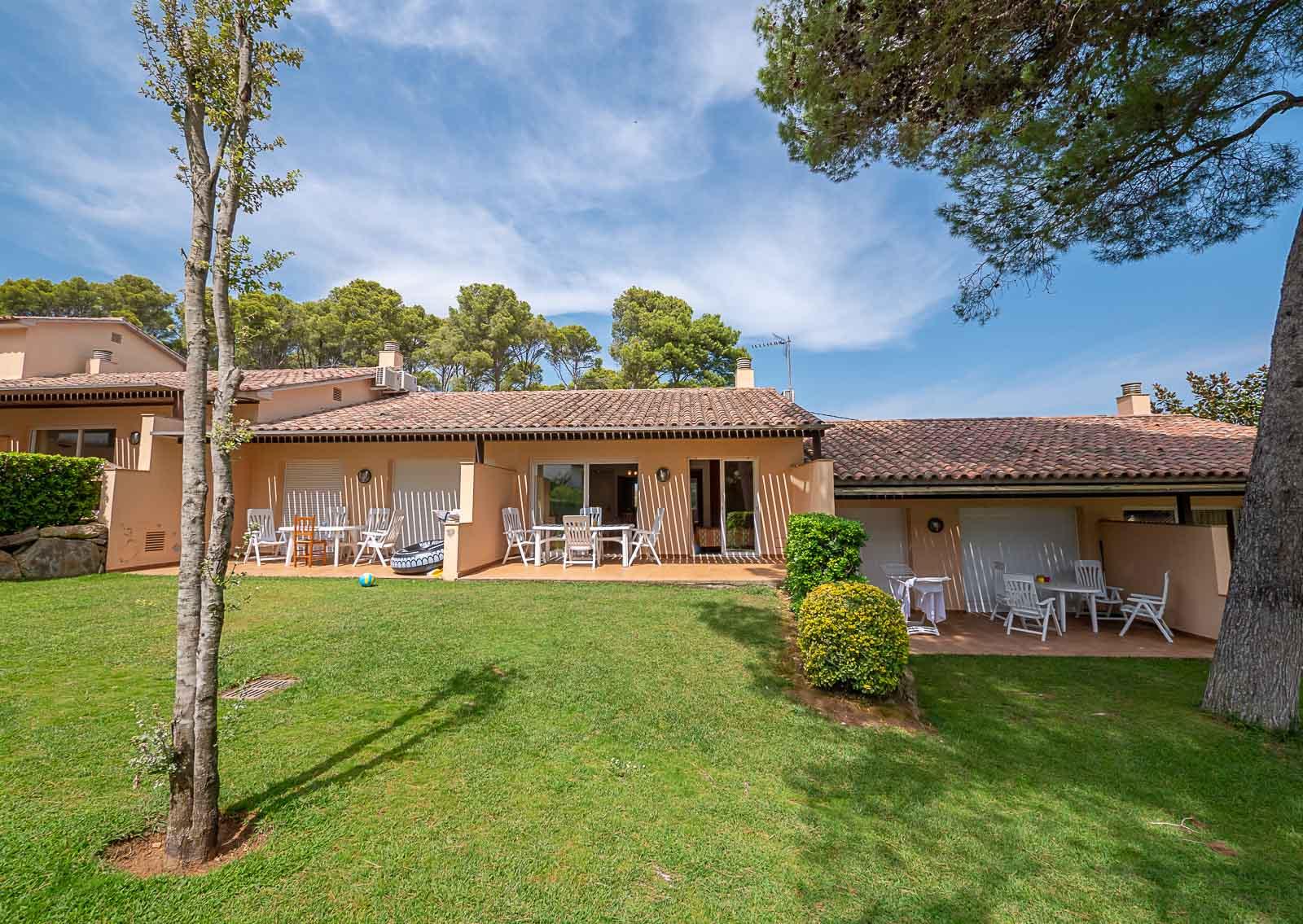 Aparthotel Golf Beach Pals Kültér fotó